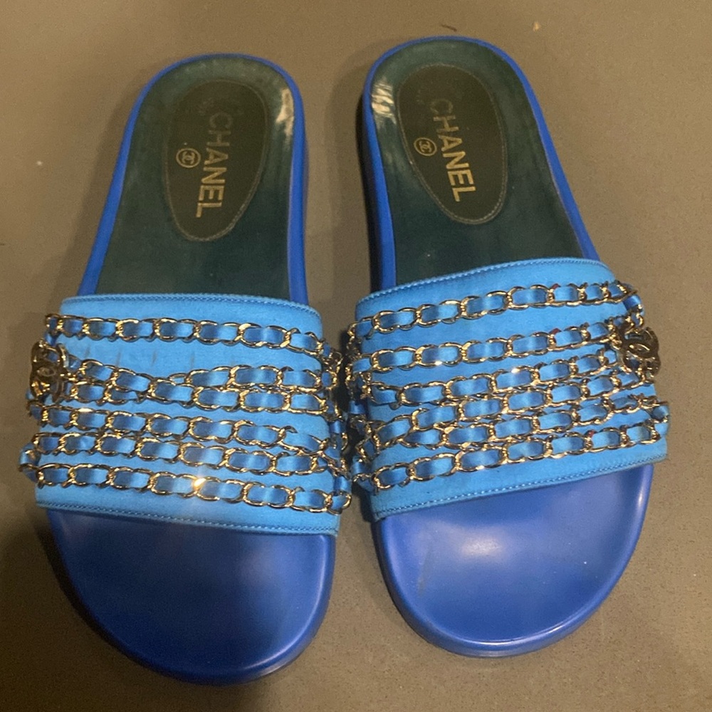 Chanel Slides 💯Authentic
